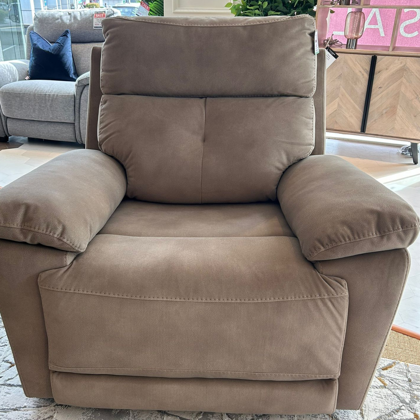 Blake Armchair Suspense - 4 colours available