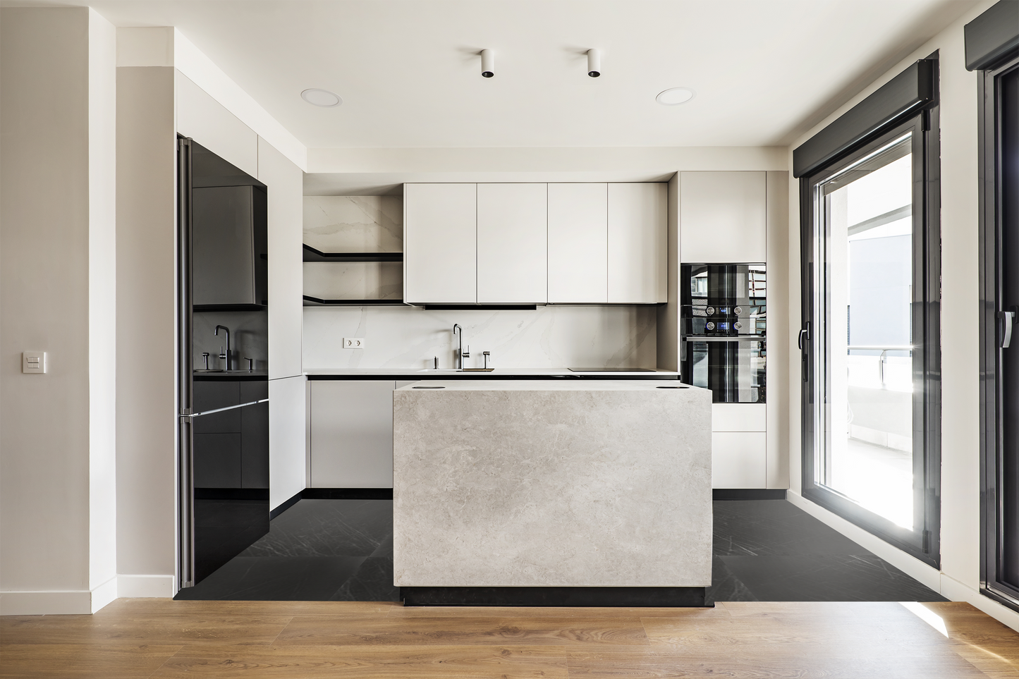 Mystery Black - 90 x 90