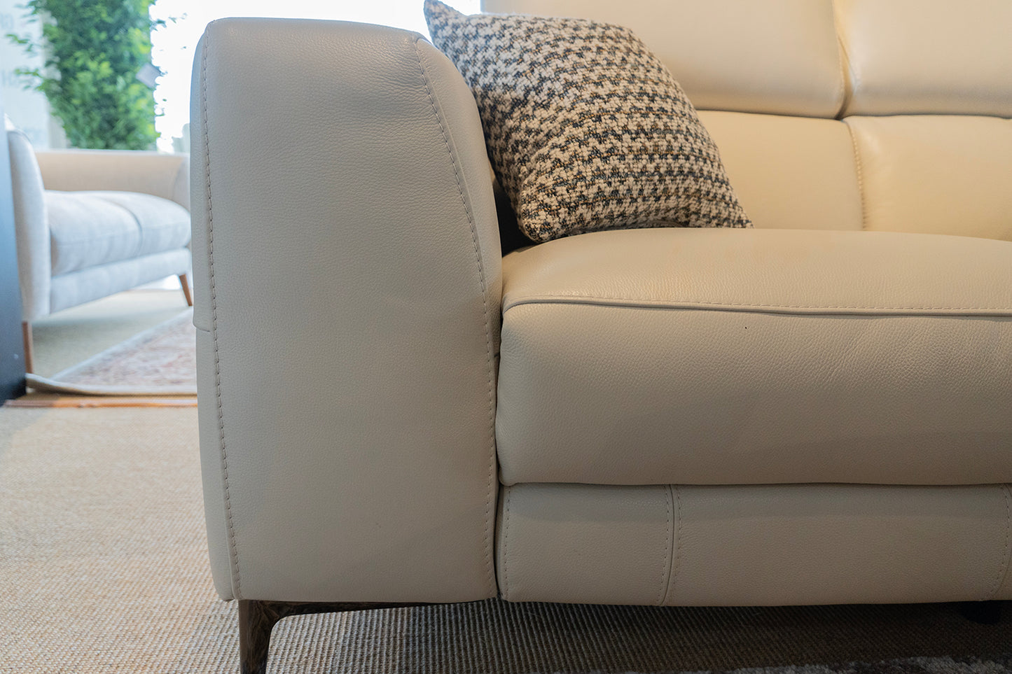 The Royal  2 Seater ( Multiple Colours Available )